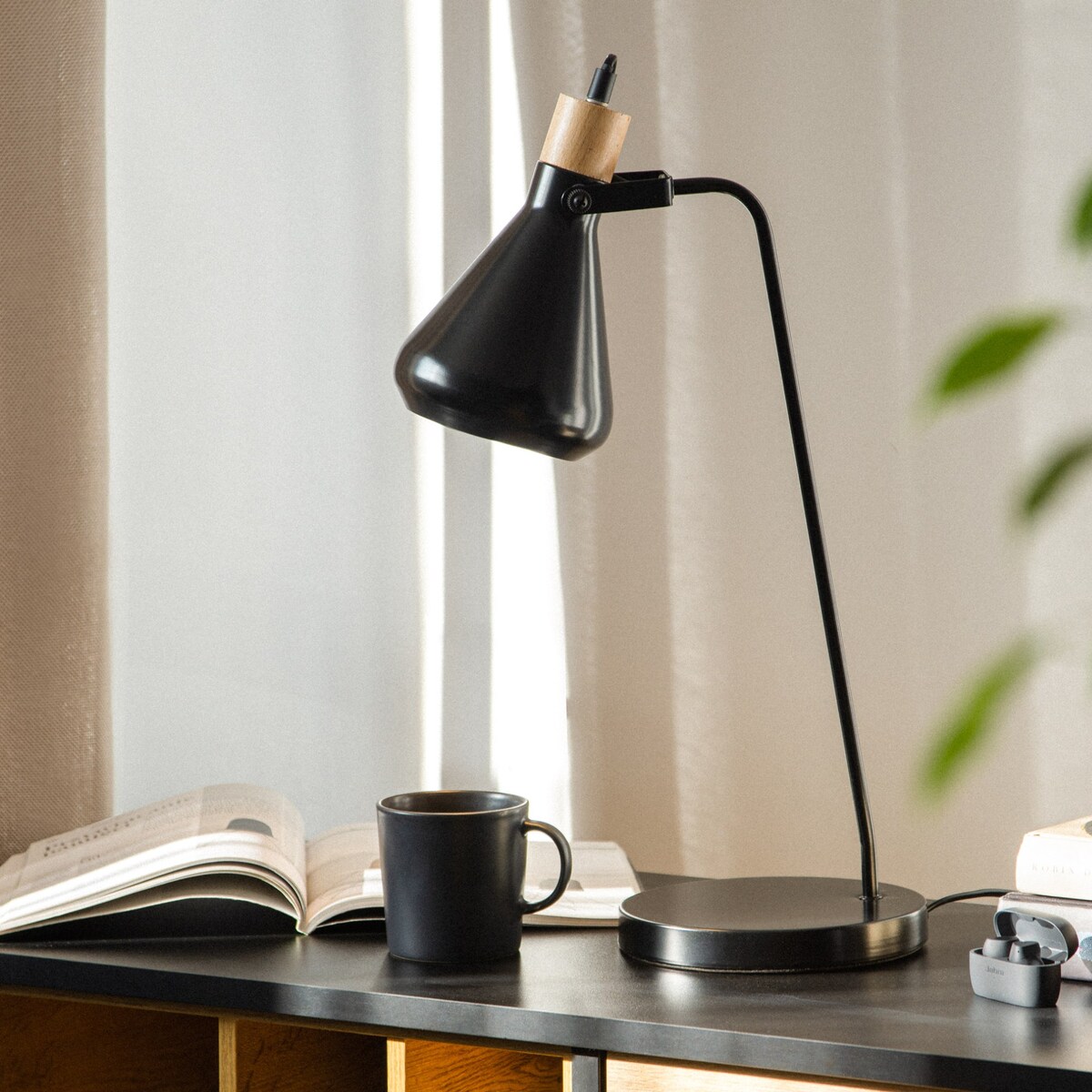 KONSIMO CORTODI Lampa biurkowaw stylu skandynawskim 2szt kolor czarny