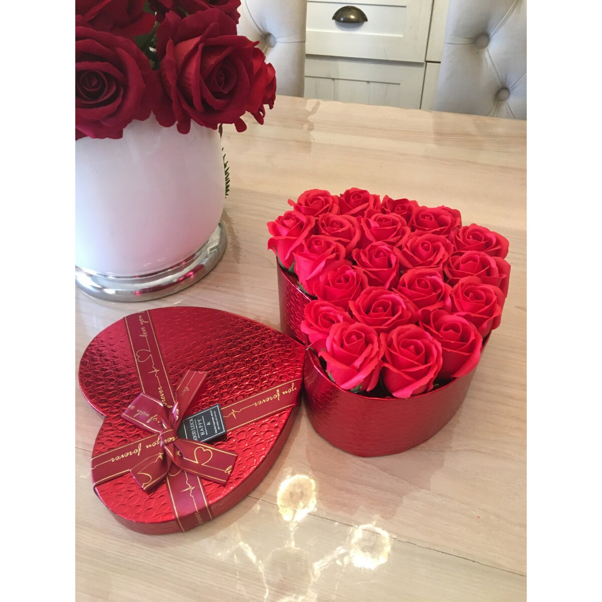 FLOWER BOX serce czerwona róża MYDLANE KWIATY PACHNĄCE prezent kobiet DUŻY