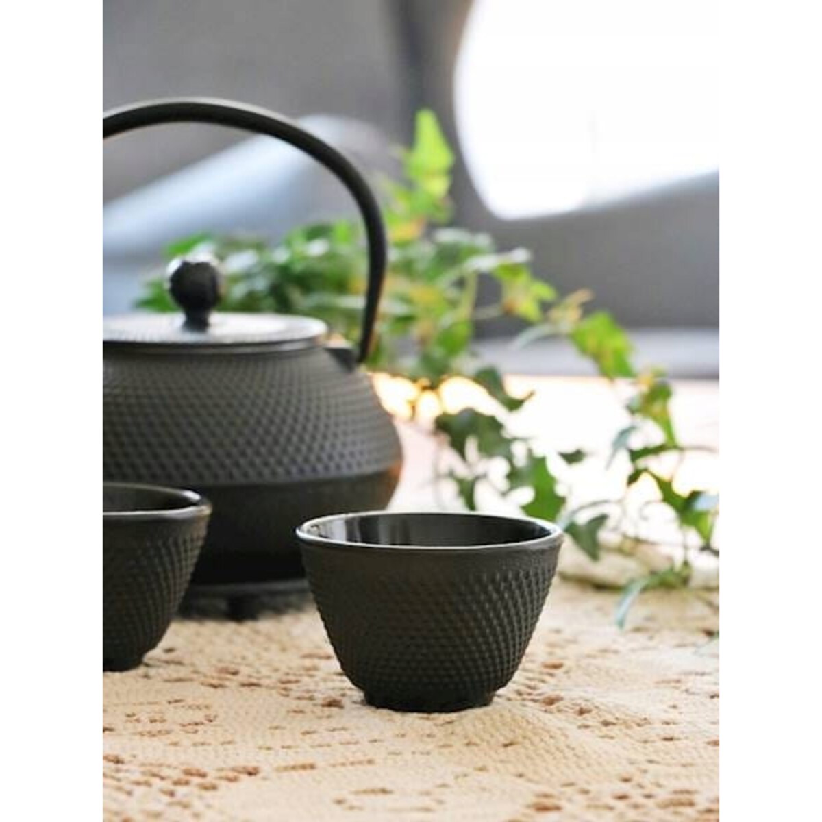 Imbryk Żeliwny do Herbaty matchy z Czarkami i Podstawką Arigato 5 El Zestaw