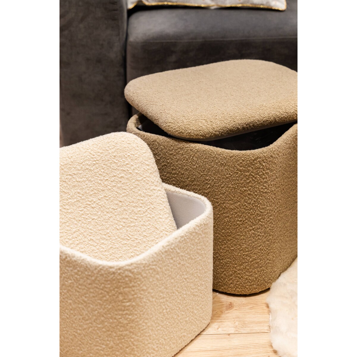 Pufy ze schowkiem bouclé DANI, zestaw 2 sztuki