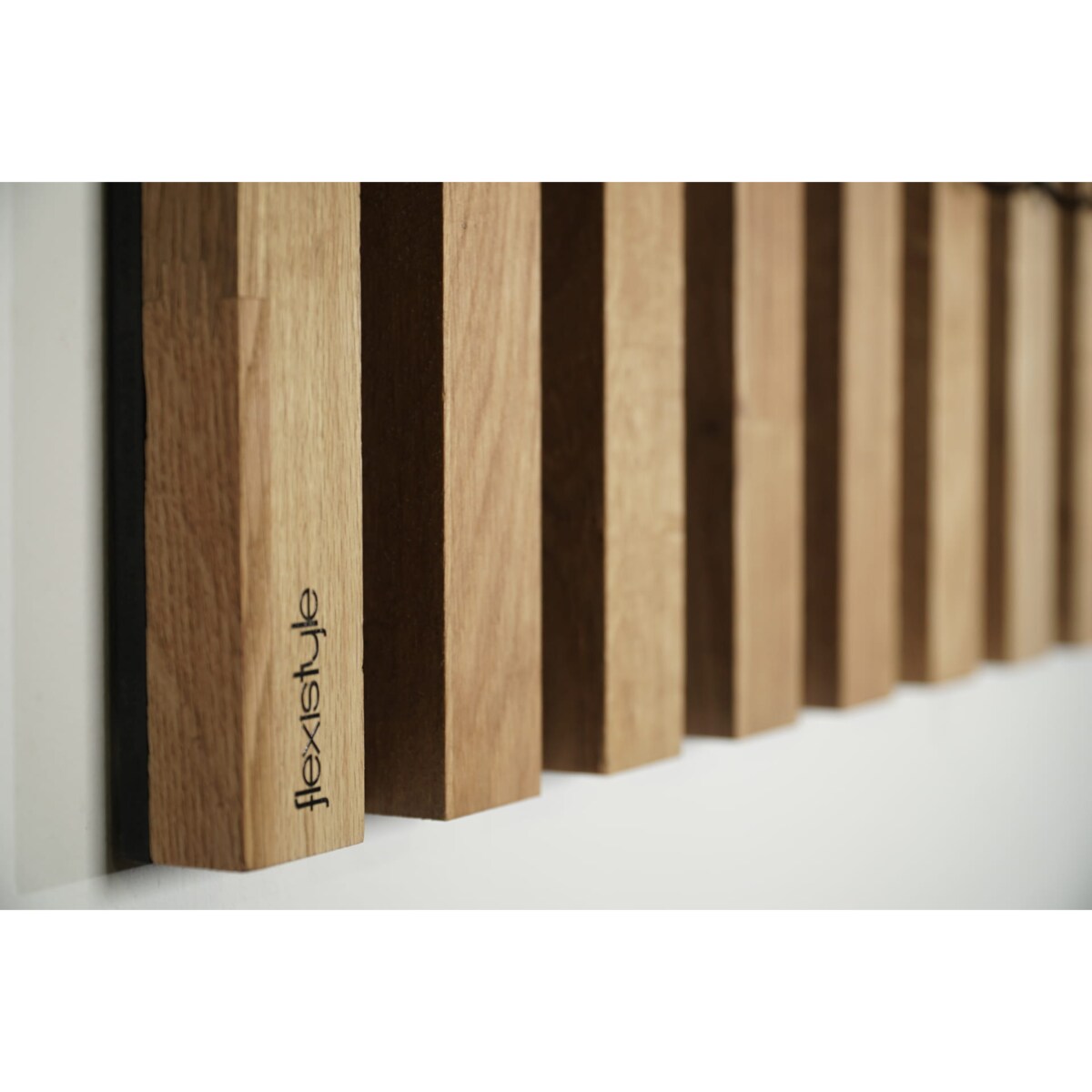 Drewniany wieszak na klucze Lamele 60cm