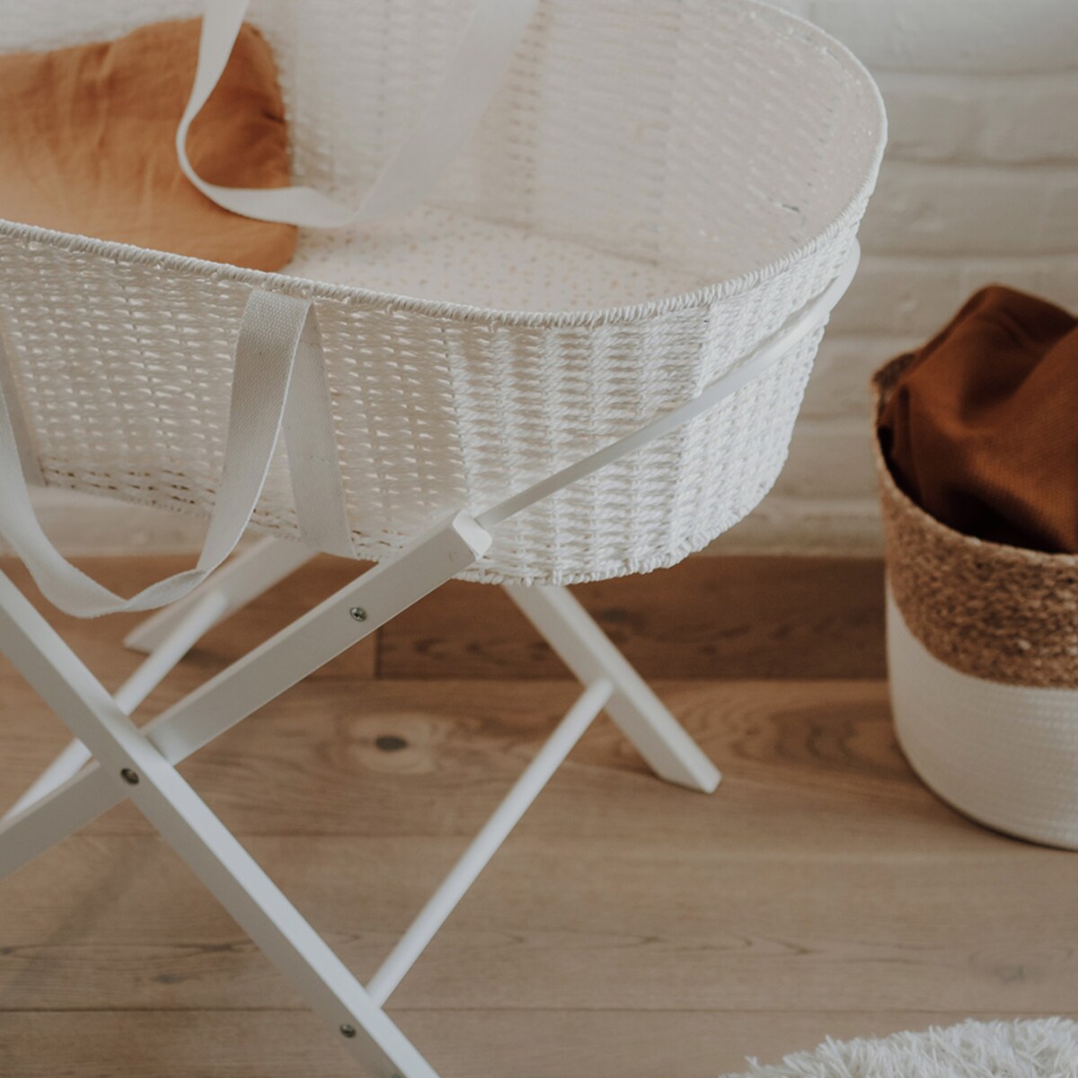 Kosz Mojżesza - pleciony z papieru