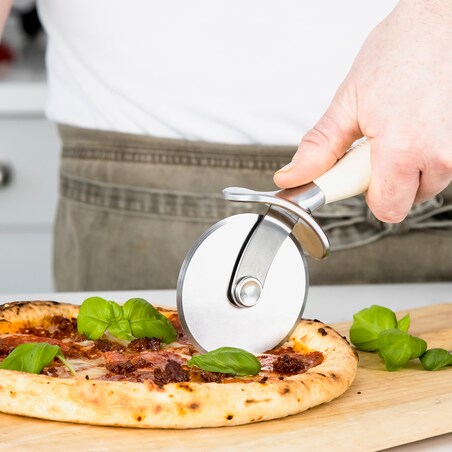 KitchenAid nóż do krojenia pizzy CORELINE Almond Cream