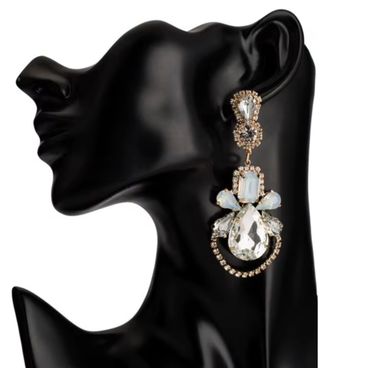 Złote kolczyki opalizujące lekkie mleczne cyrkonie kryształowe jasne