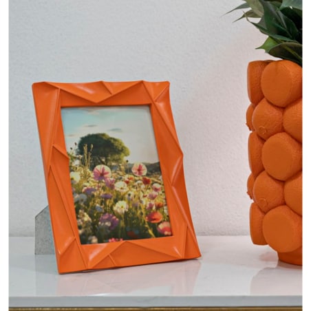 Ramka na zdjęcia Orangy, zdjęcie 15 x 20 cm, kolor pomarańczowy, żywica syntetyczna, rama 20,8 x 2 x 26 cm, na fotografie i portrety, Mauro Ferretti