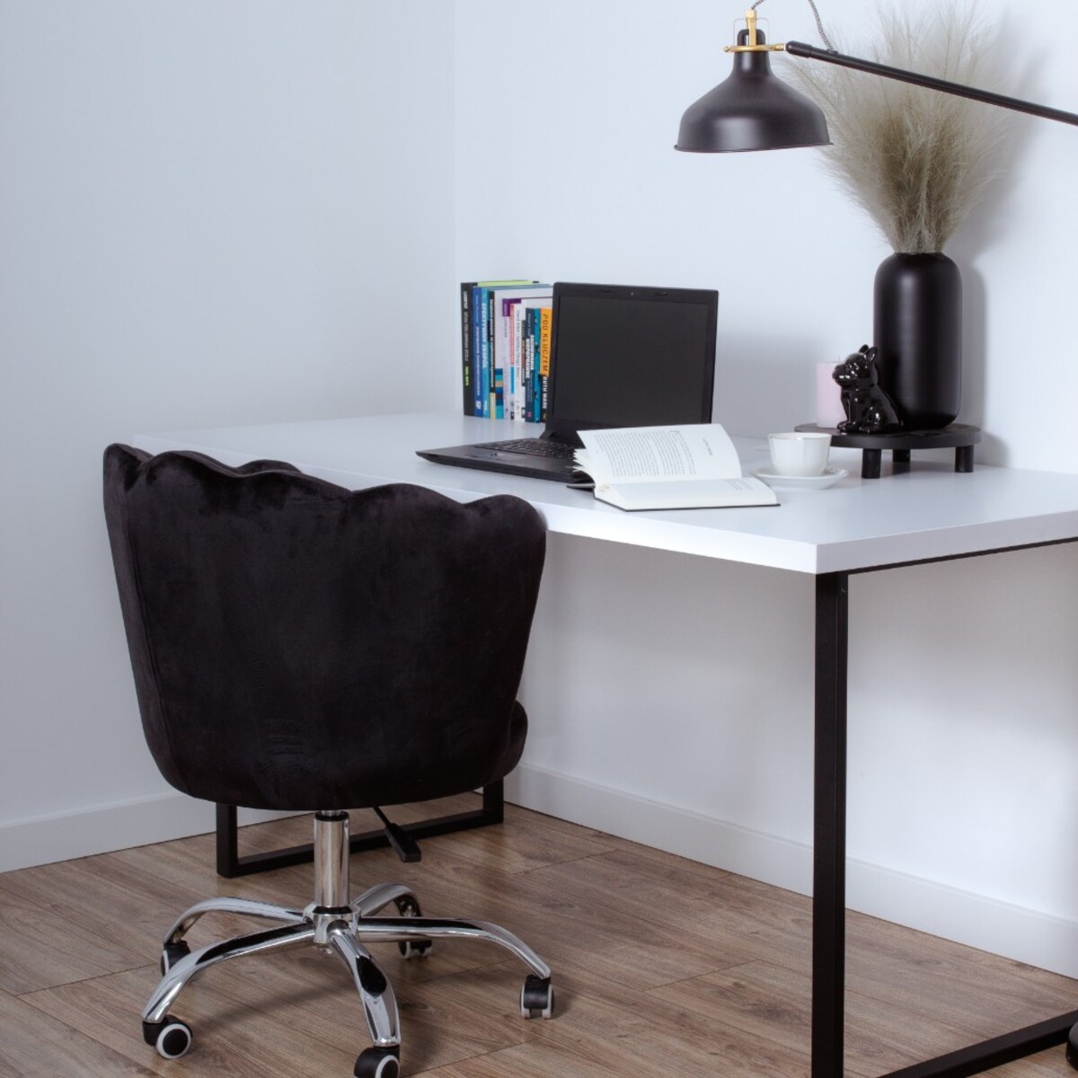 Fotel biurowy krzesło obrotowe regulowane welurowe muszelka