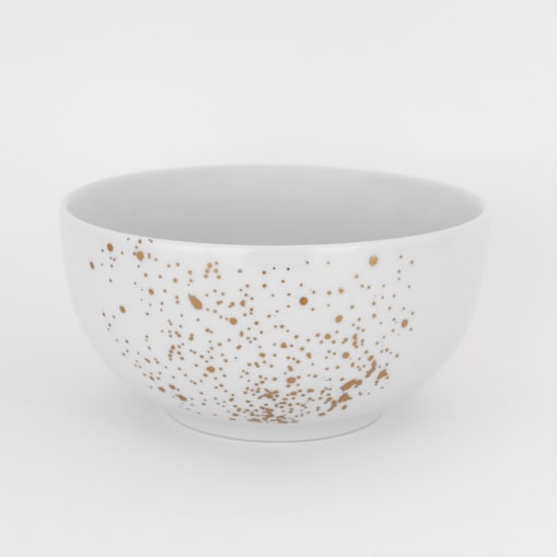 Biała miska porcelanowa 500 ml - motyw nakrapianego złota dla miłośników eleganckiego stylu na parapetówkę