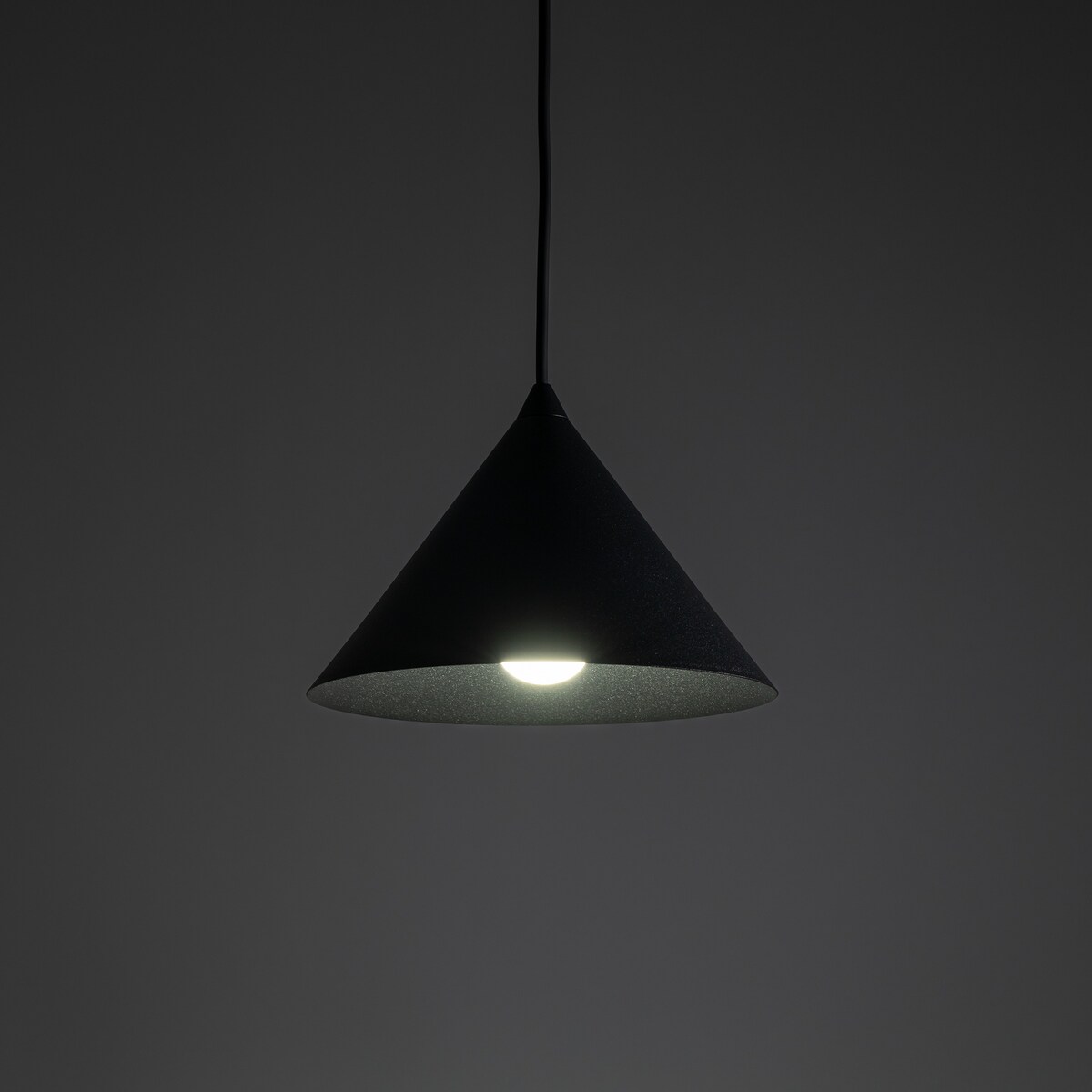 Lampa wisząca TK Lighting CONO BLACK 10058 czarna E27 19 cm regulowana wysokość do 140 cm metalowy klosz