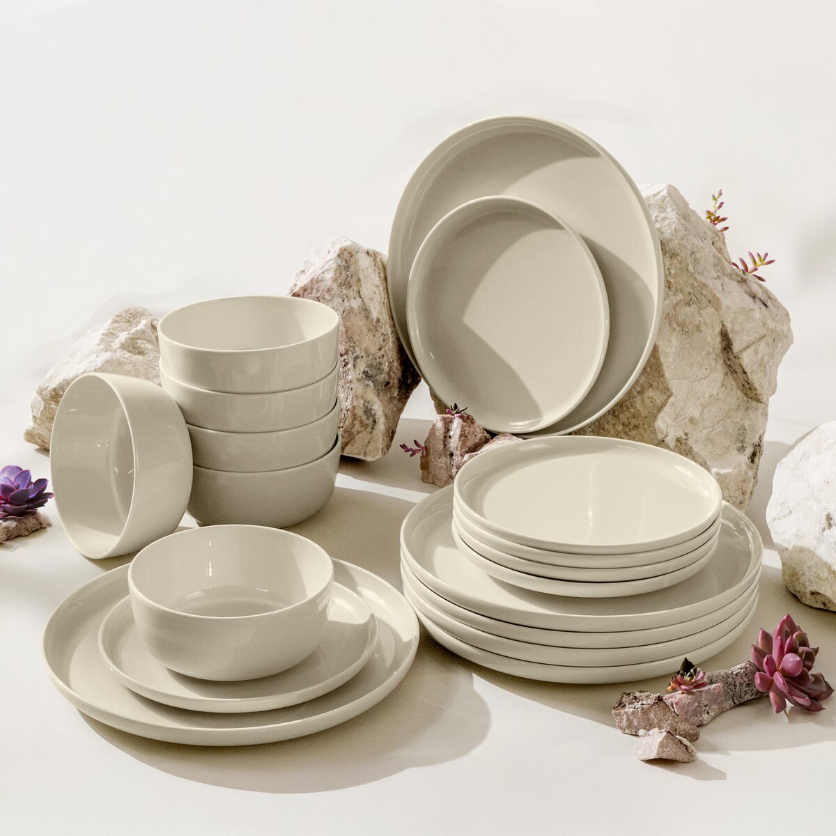 KONSIMO VICTO Zestaw obiadowy 6-osobowy (18 elementów)