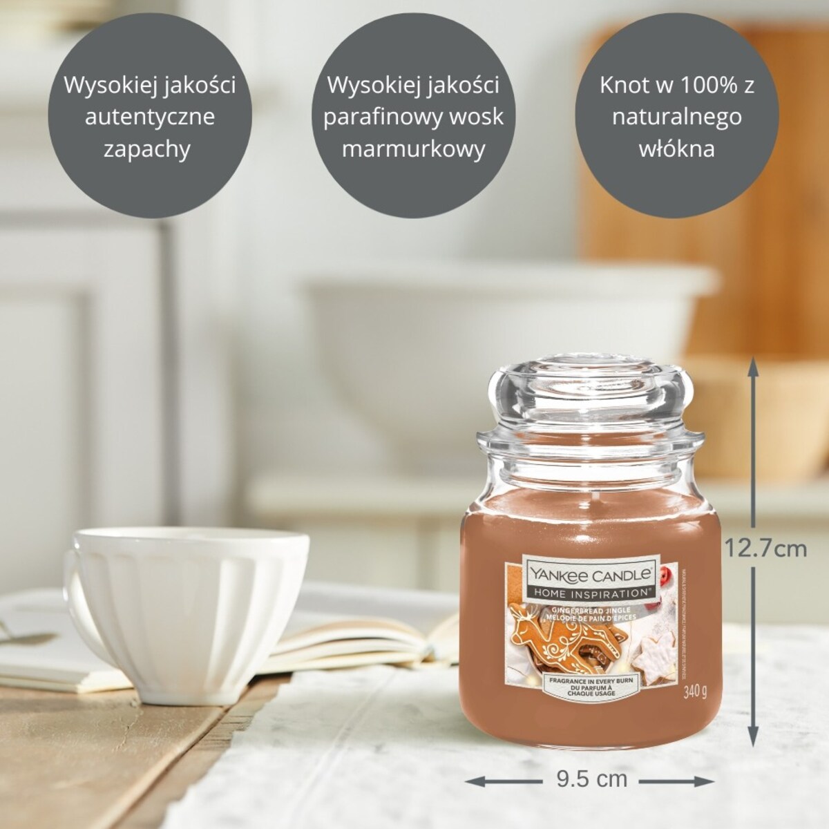 HI świeca średnia GINGERBREAD JINGLE