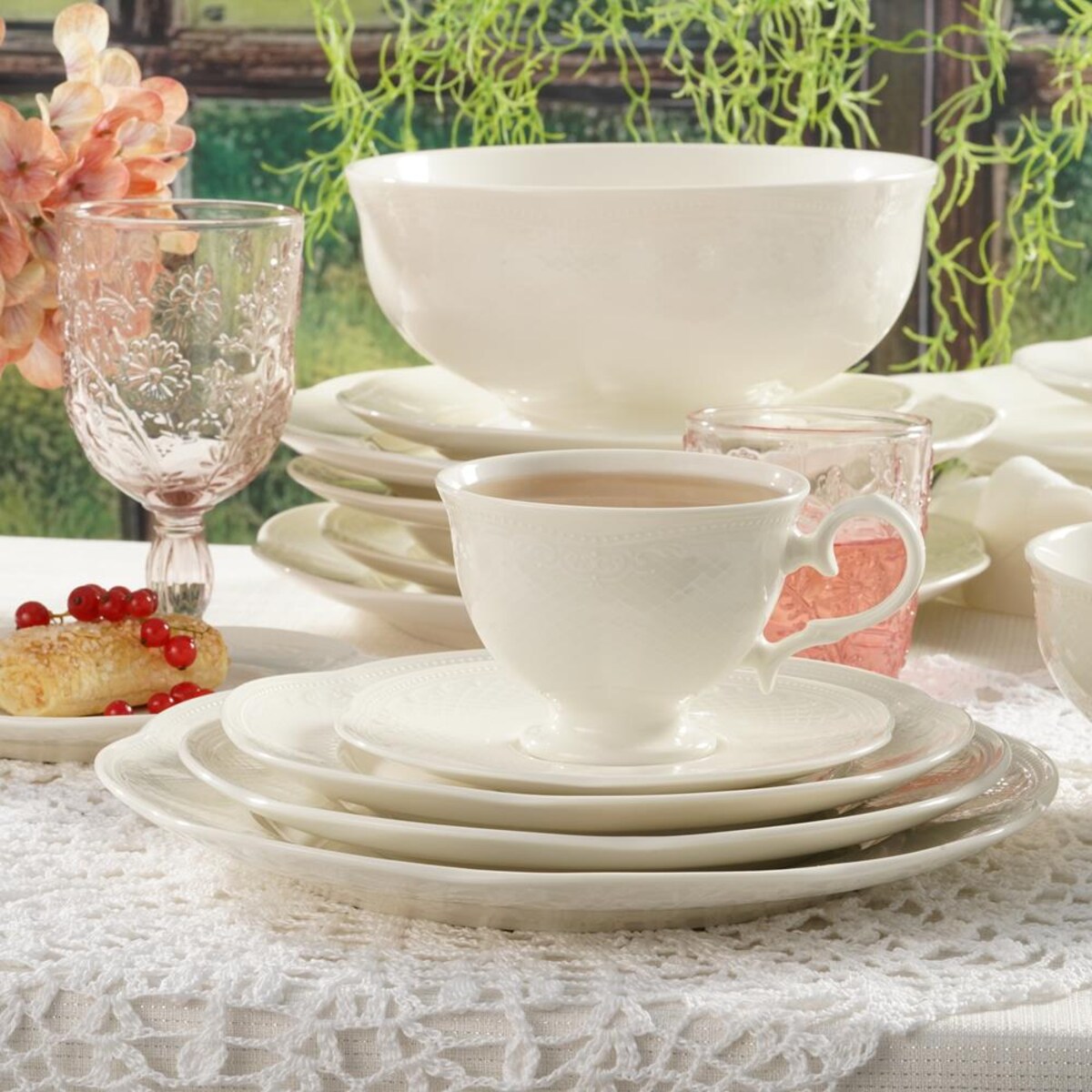 VILLA ITALIA Komplet filiżanek do herbaty 240 ml 6 sztuk NIOBE