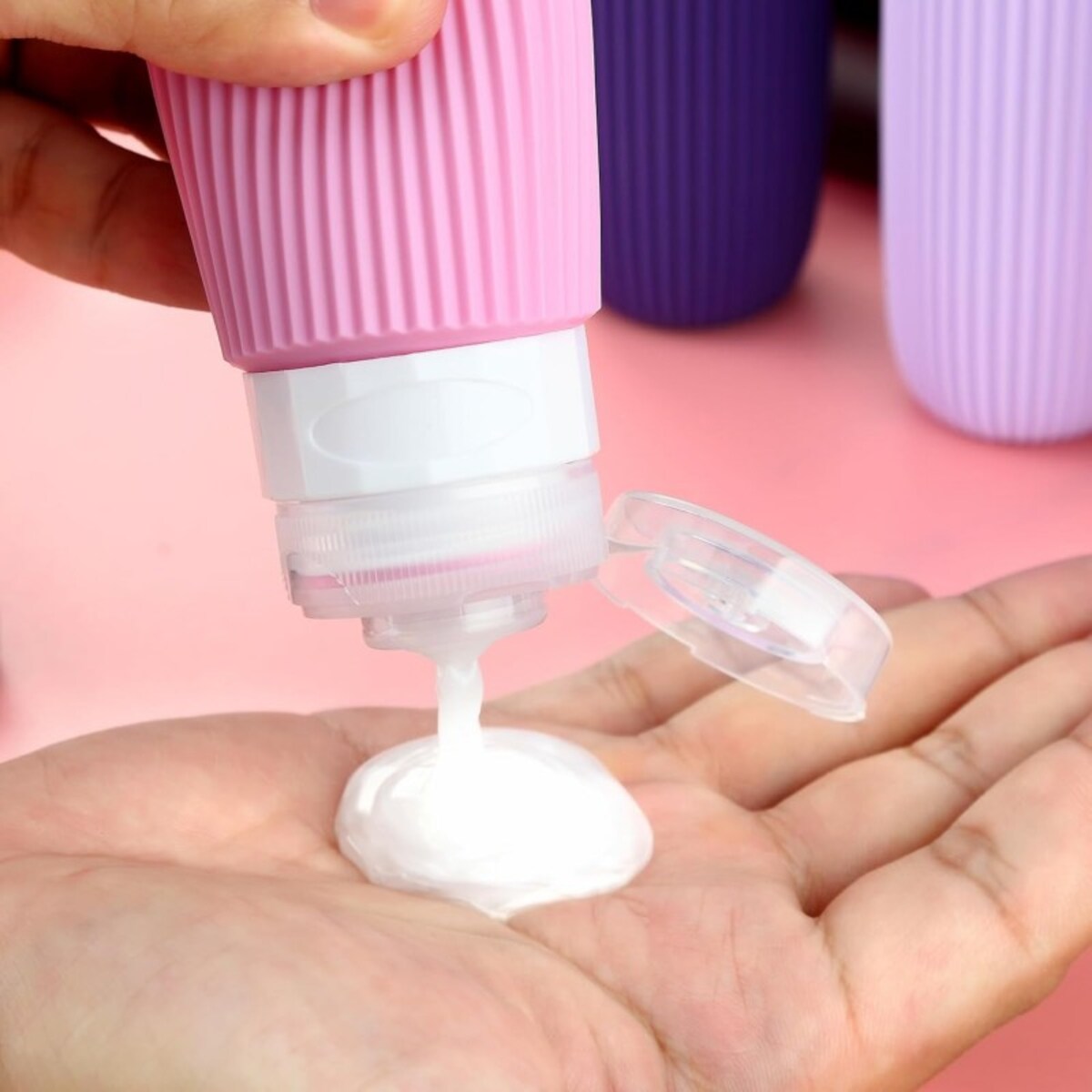 Zestaw silikonowych pojemniczków, buteleczek podróżnych 4w1 90ml KS137WZ1