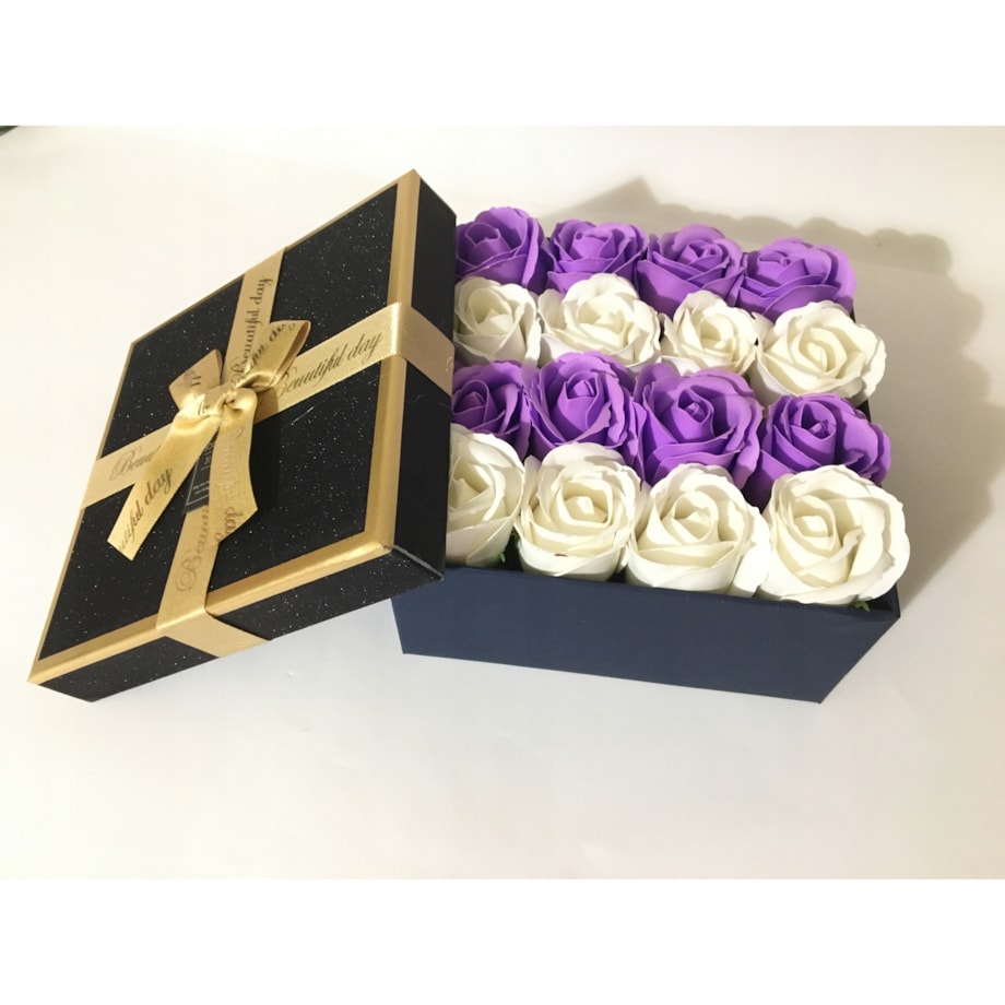 BOX PACHNĄCE RÓŻE MYDLANE GOTOWY PREZENT upominek urodziny ślub kwiaty