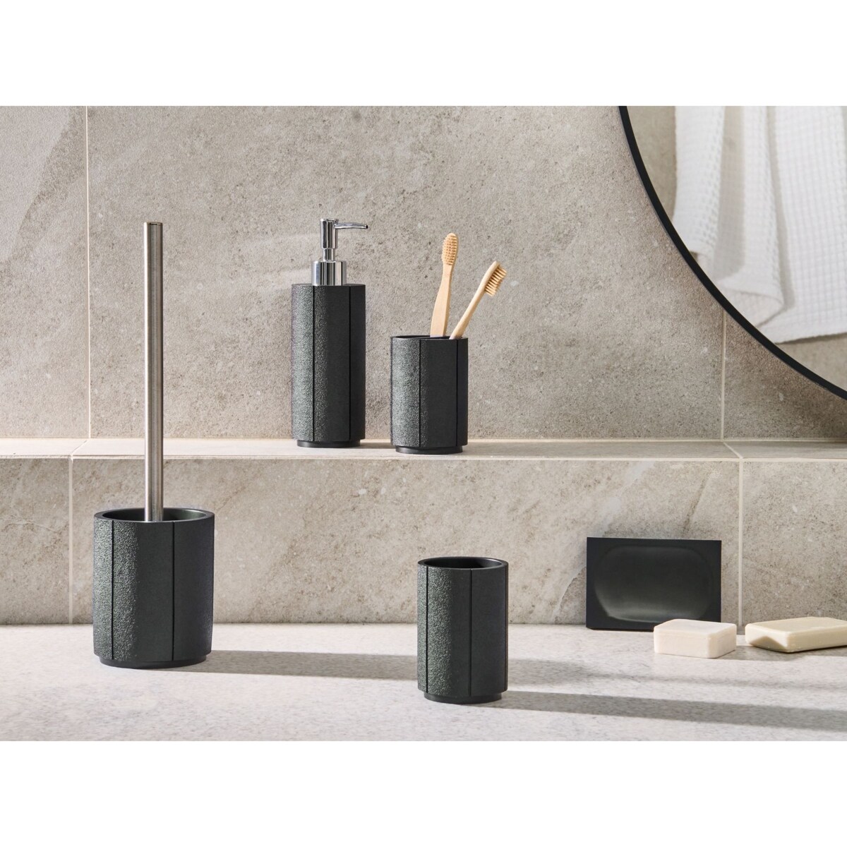 Zestaw akcesoriów łazienkowych 5 elementów HUALLAGA Czarny