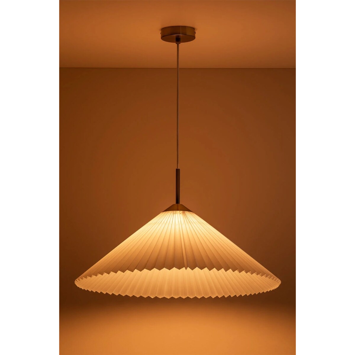 Lampa wisząca ze złotego metalu i tkaniny, biała Plisse Ø57,5 cm