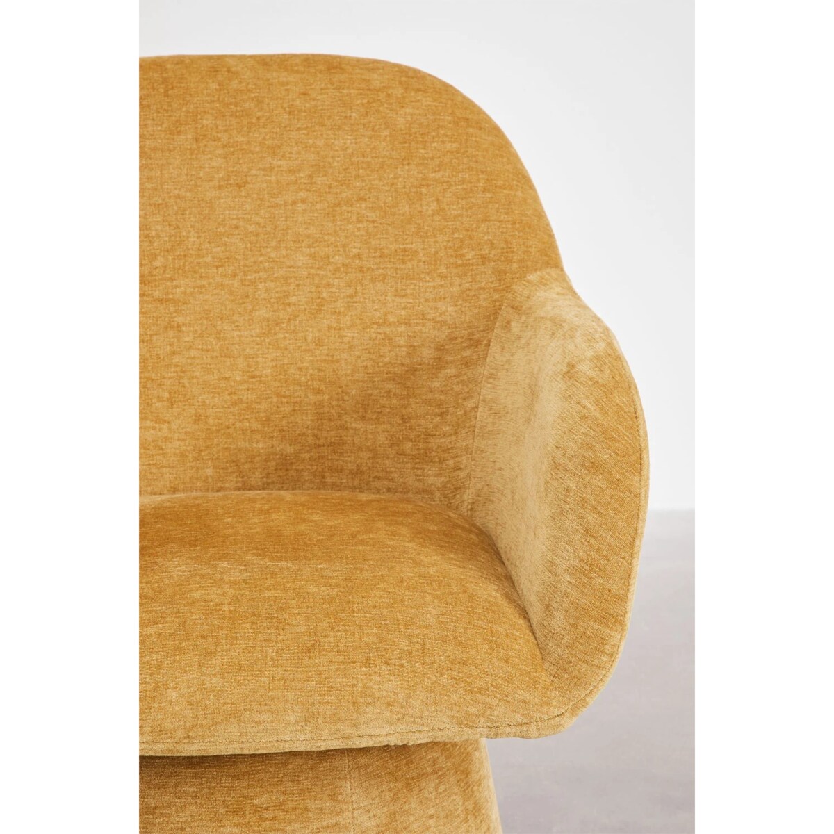 Krzesło do jadalni tapicerowane Erica z podłokietnikami musztardowe