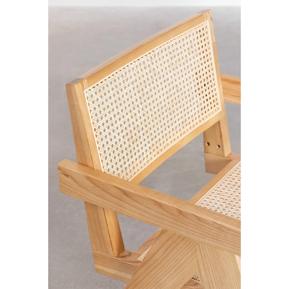 Fotel drewniany z plecionką wiedeńską Kiemer naturalny