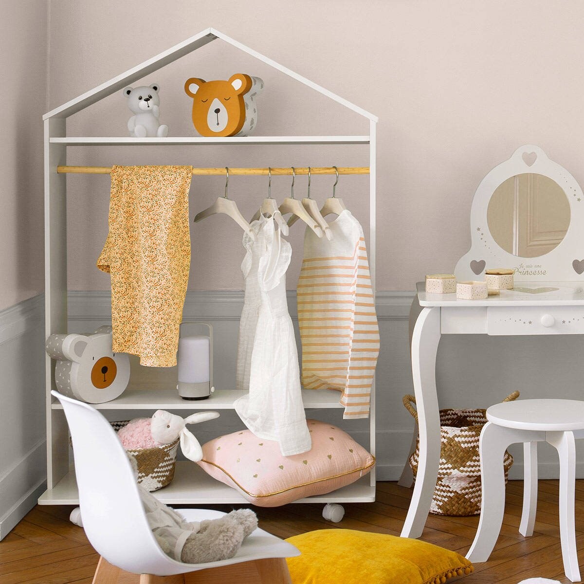 Szafa mobilna SWAGGY, mobilna, 80x36x120 cm