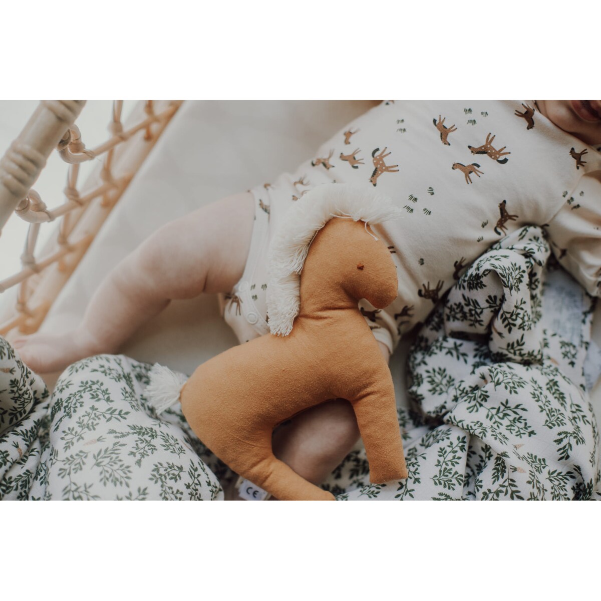 Przytulanka/grzechotka konik