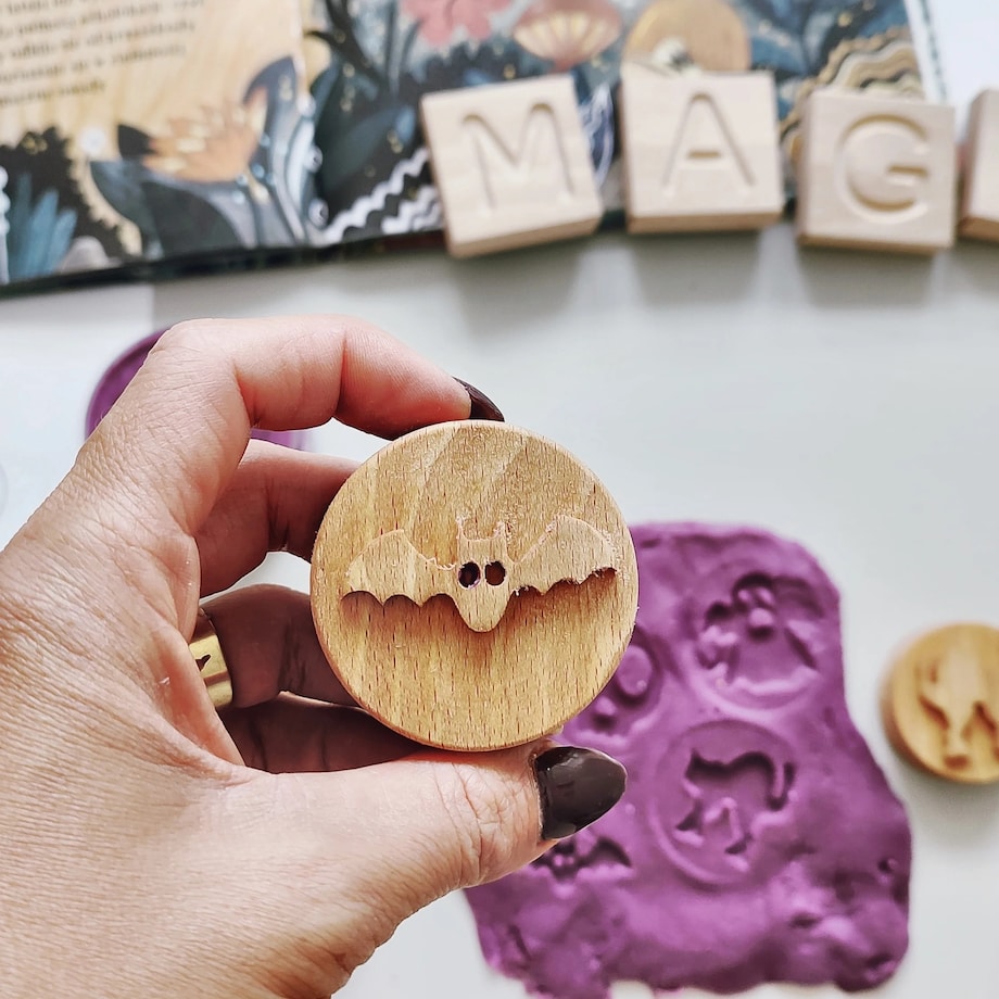 Drewniane stemple Halloween Booo!