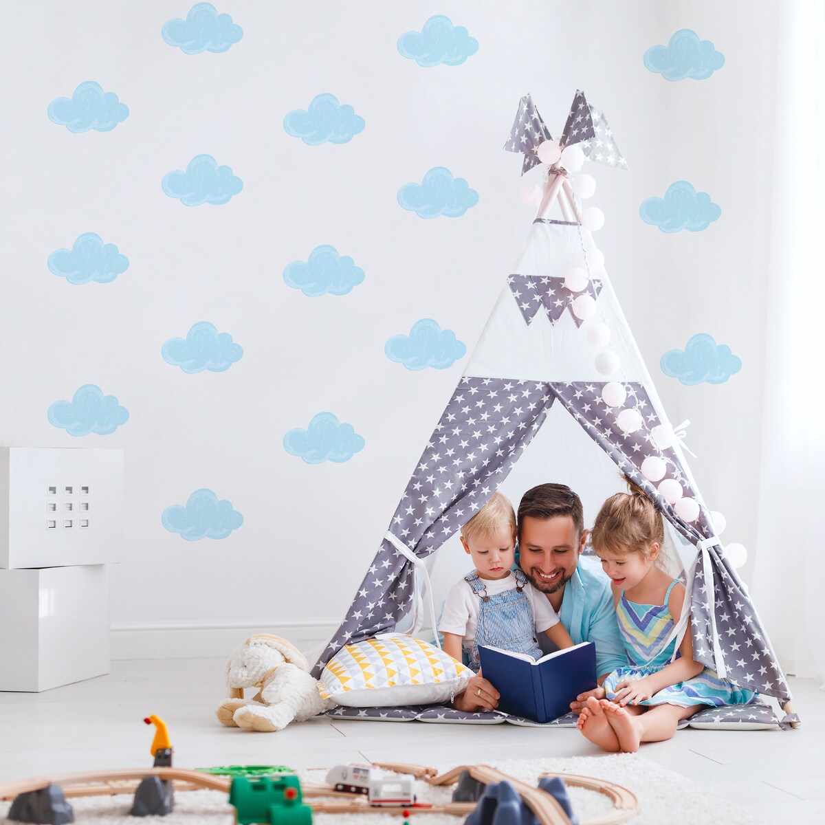 Naklejki Ścienne Dla Dzieci Niebieskie Chmurki Chmury Styl Boho Zestaw 120x60cm