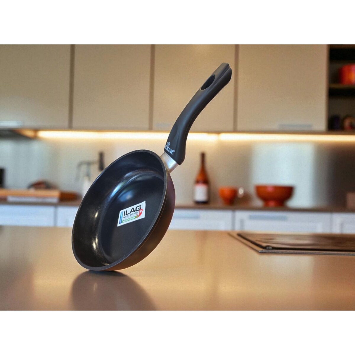 Patelnia do smażenia ceramiczna 28 cm czarna indukcja gaz ZILNER