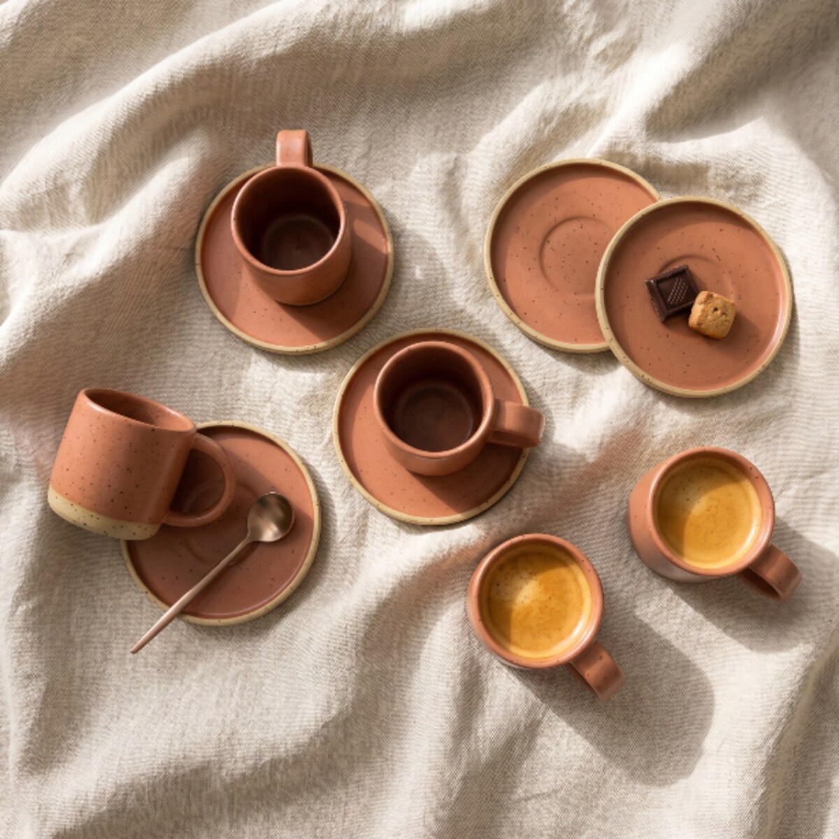 Filiżanka do espresso ze spodkiem 100 ml handmade HU.KA Sorso - Warm Clay
