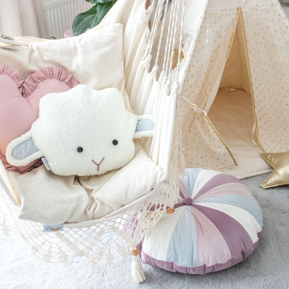 Pufa dla dzieci Grey Velvet patchworkowe siedzisko