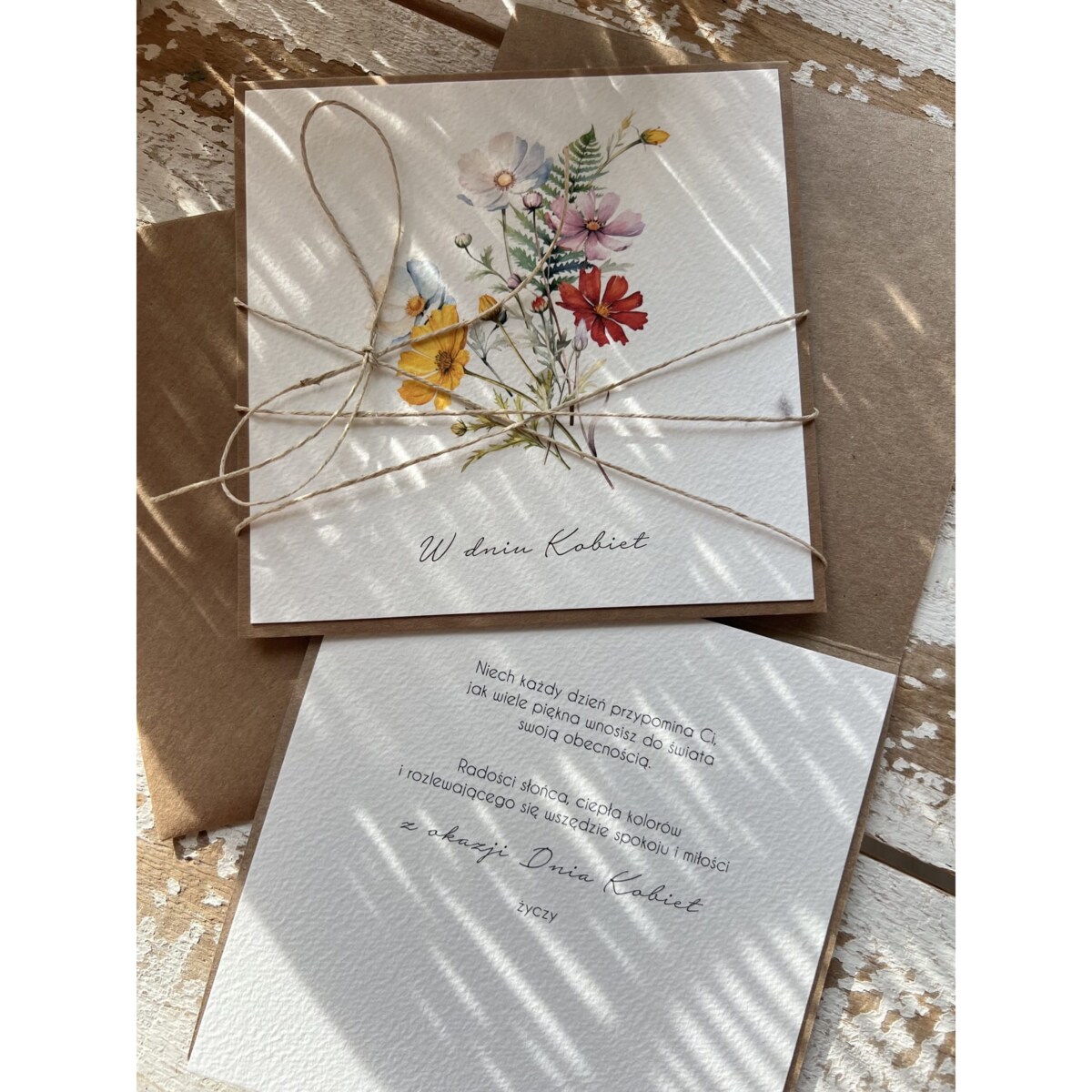 Wyjątkowa kartka - prezent dla kobiety na dzień kobiet