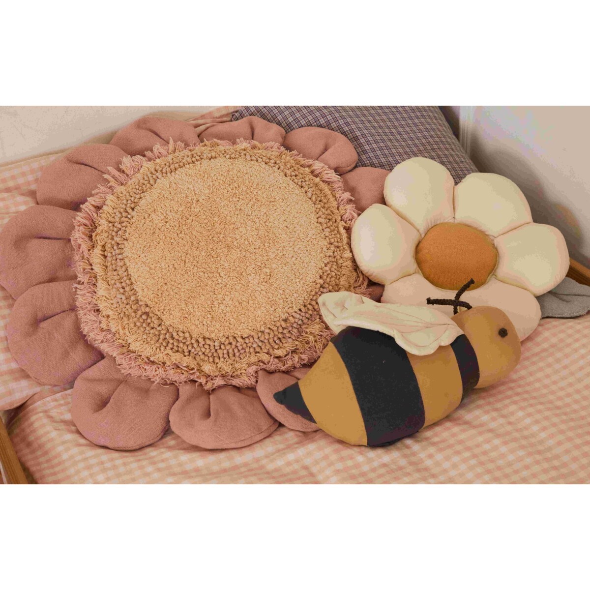 Poduszka pszczoła Buzzy Bee, Planet Bee, Lorena Canals