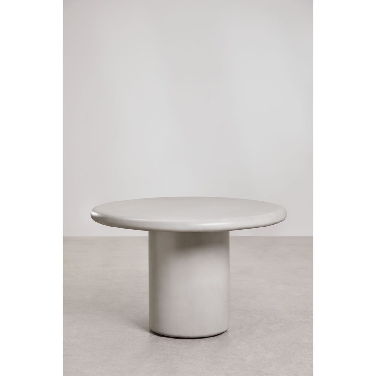 Okrągły stół do jadalni z cementu Namara jasnoszary Ø120 cm