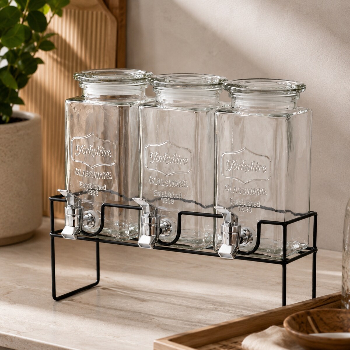 Dystrybutor do napojów MODERN na stojaku, 3 x 1,5 L