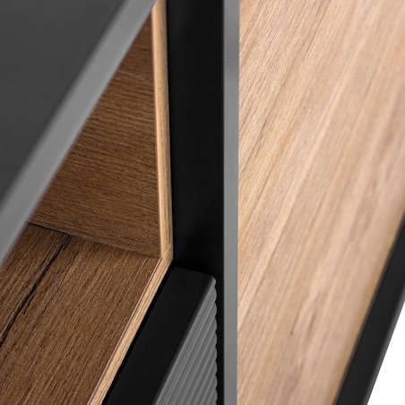 KONSIMO LOFTY Komoda loft na wysokich drewnianych nóżkach