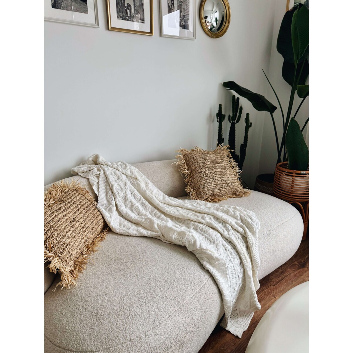 POSZEWKA TROP PROSTOKĄT Z POMPONAMI