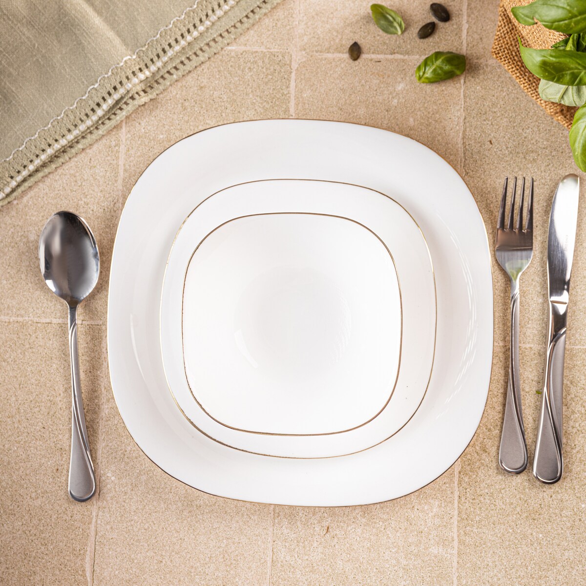 Kinghoff komplet obiadowy Topaz dla 6 osób 18 elementów 62394