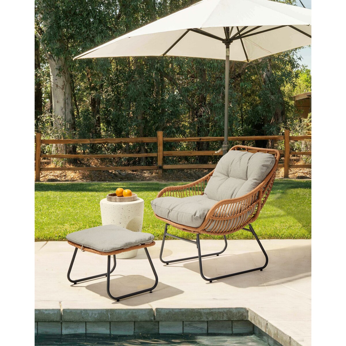 Krzesło ogrodowe z podnóżkiem Polyrattan Naturalny MESTRE