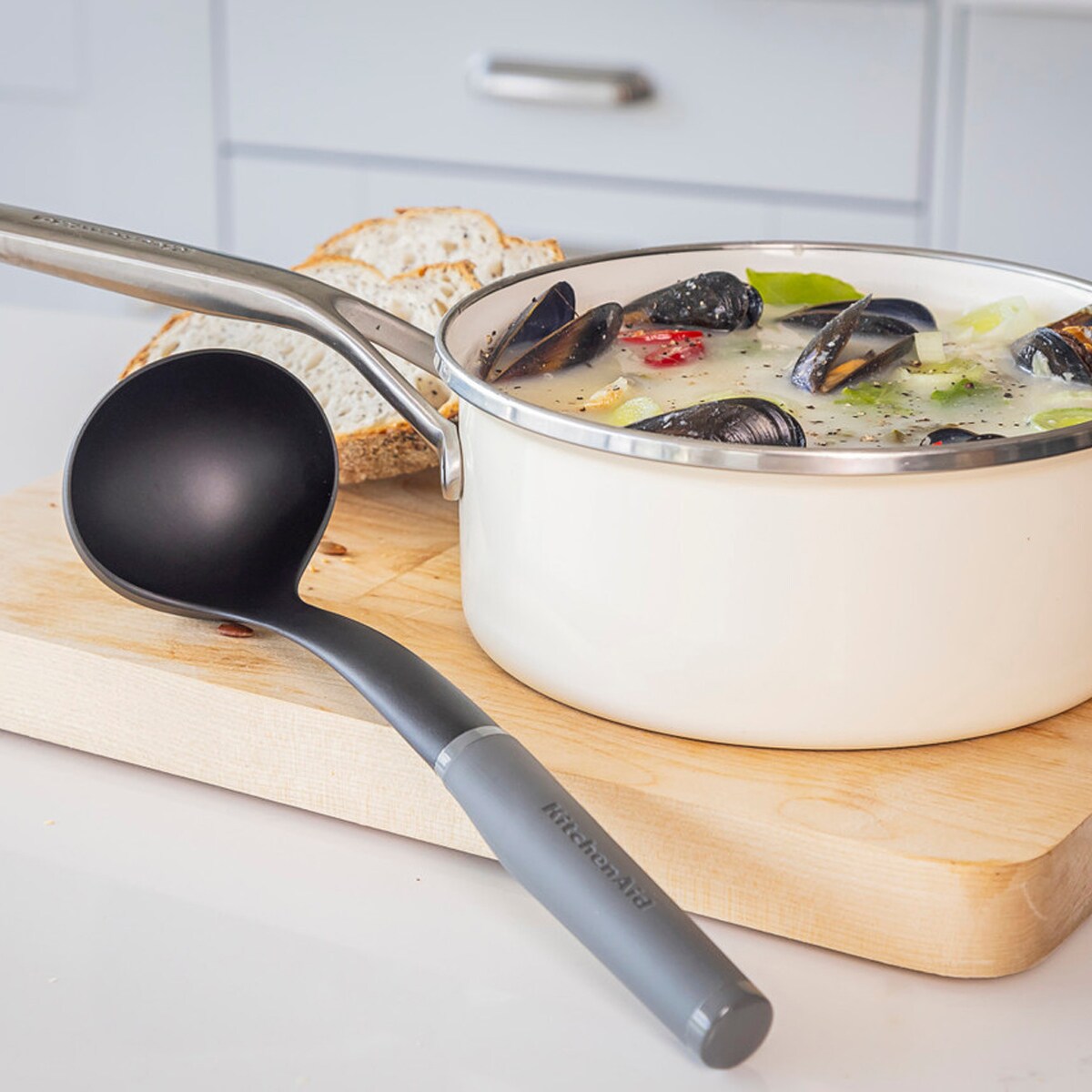 KitchenAid chochla Charcoal Grey