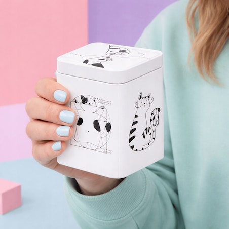 Metalowa puszka z pokrywką CAT ARTIST z motywem kota na kawę herbatę zioła przyprawy szpargały - prezent dla kobiety żony dziewczyny mamy babci niej