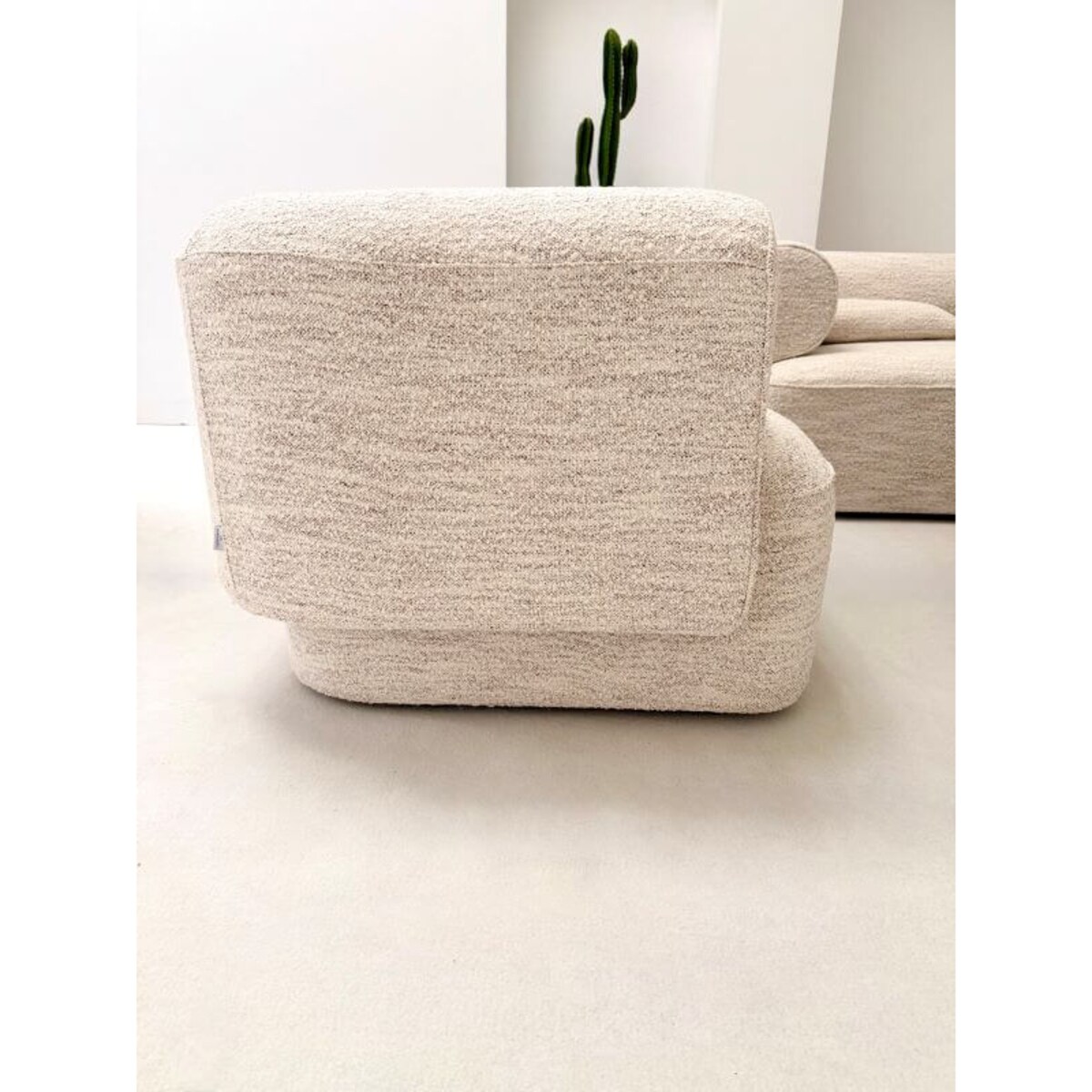 FOTEL BELAGIO – KREMOWY MELANŻ Z BORDEM