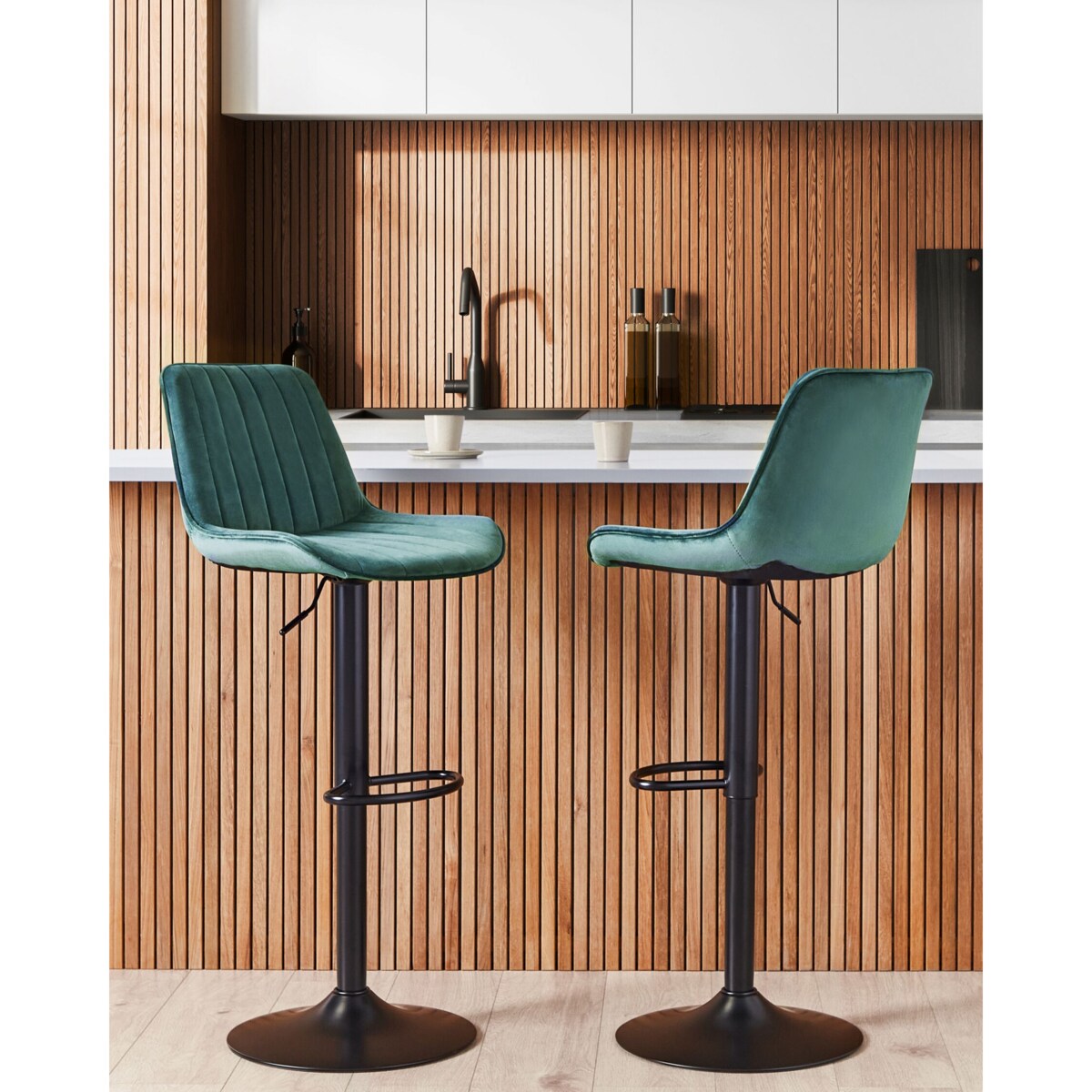 Zestaw 2 krzeseł barowych DUBROVNIK Welur Obrotowy Szmaragdowy