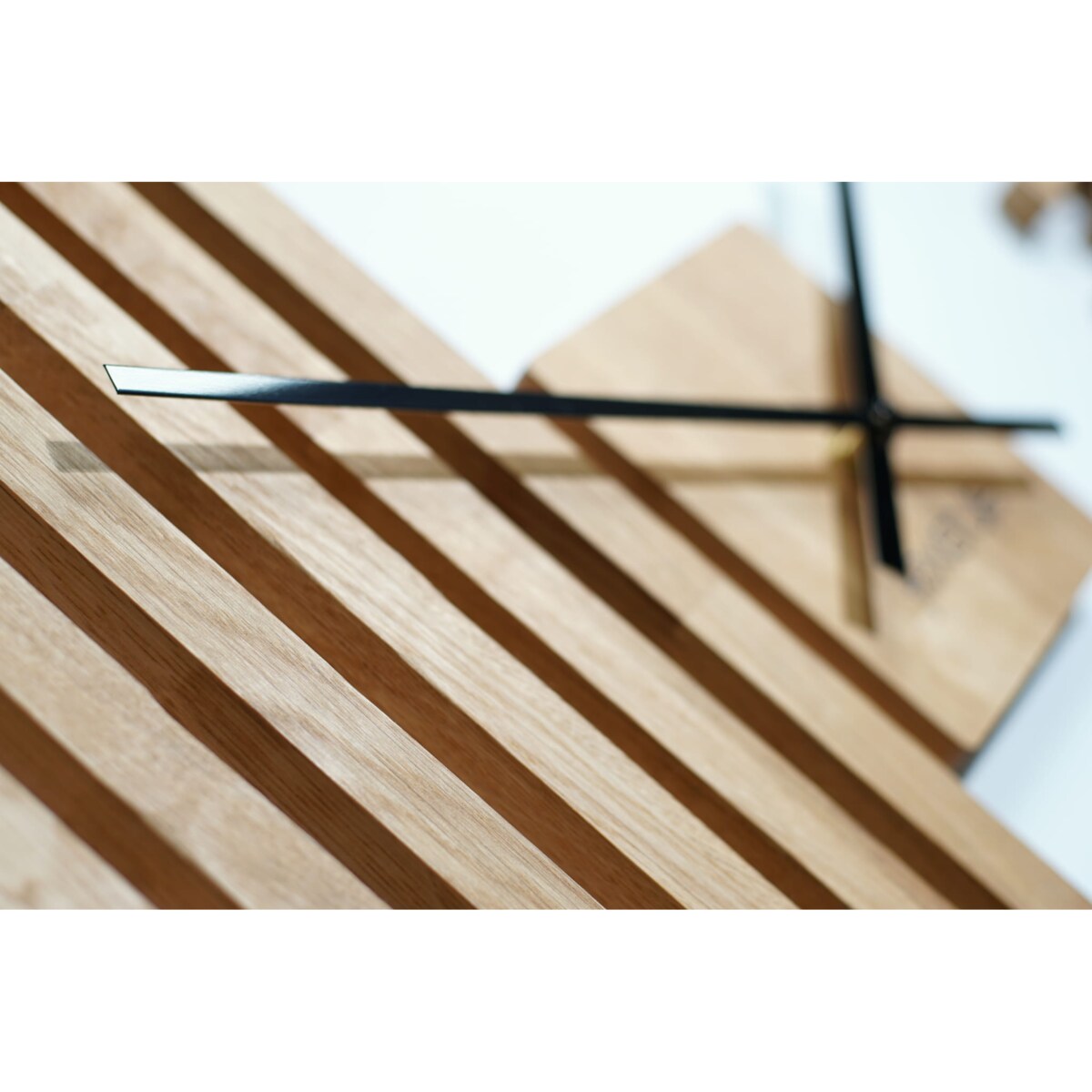 Drewniany zegar ścienny dębowy LAMELE 60cm