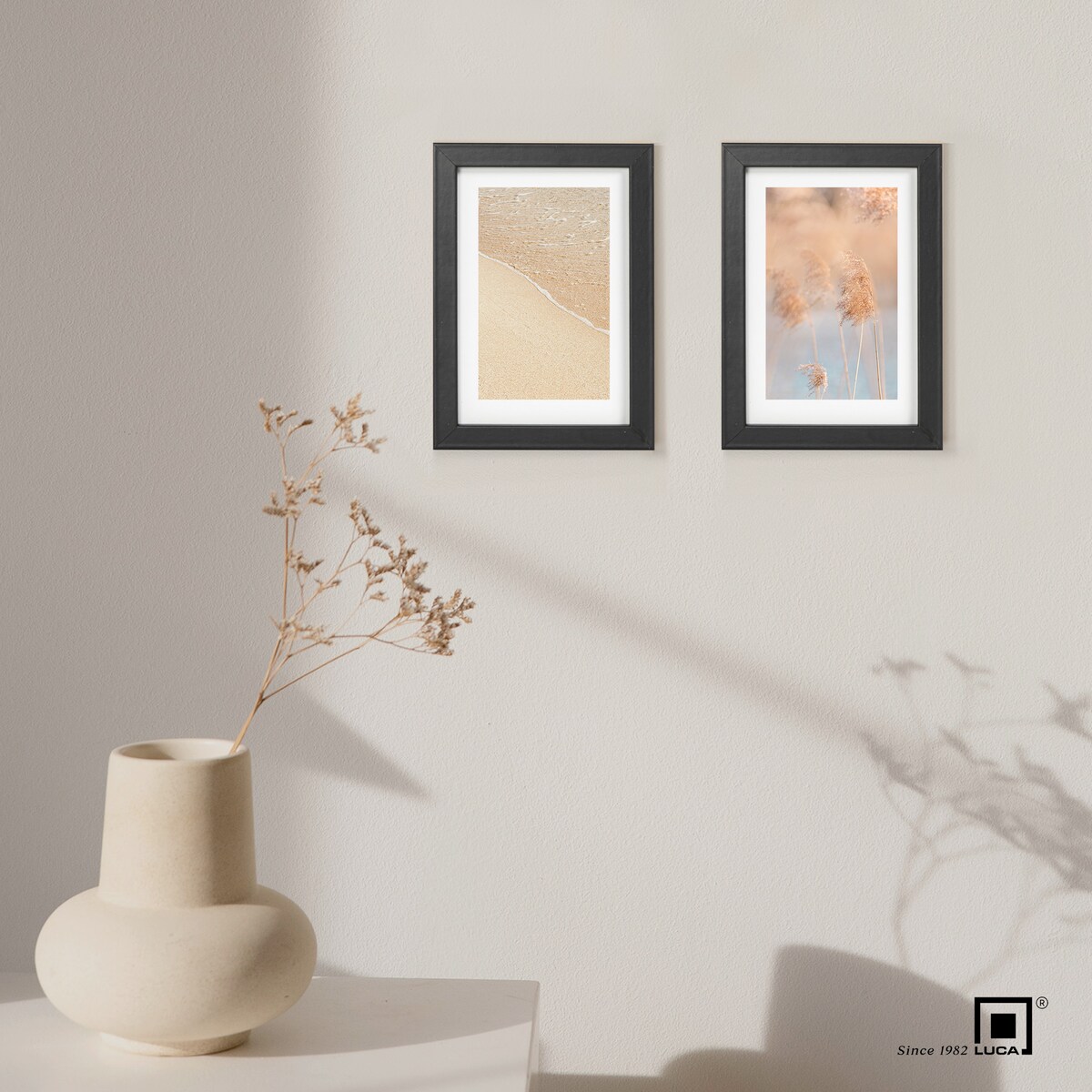 Czarna ramka na zdjęcia 10x15 cm rama MDF z plexi wisząca stojąca klasyczna ramka