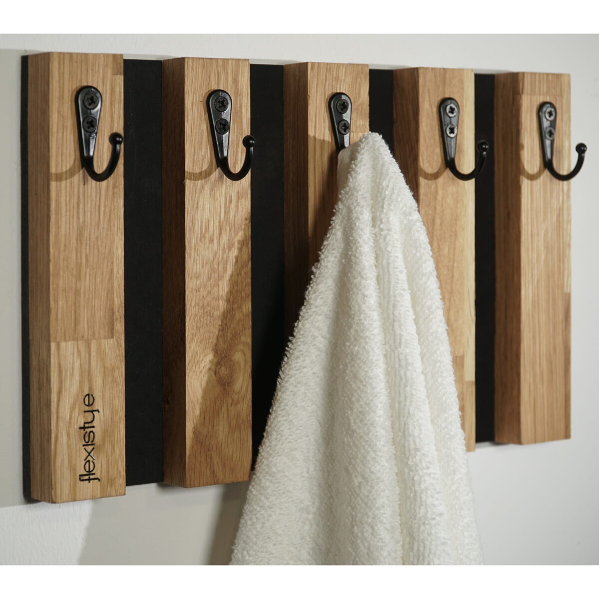 Drewniany wieszak na klucze Lamele 30cm