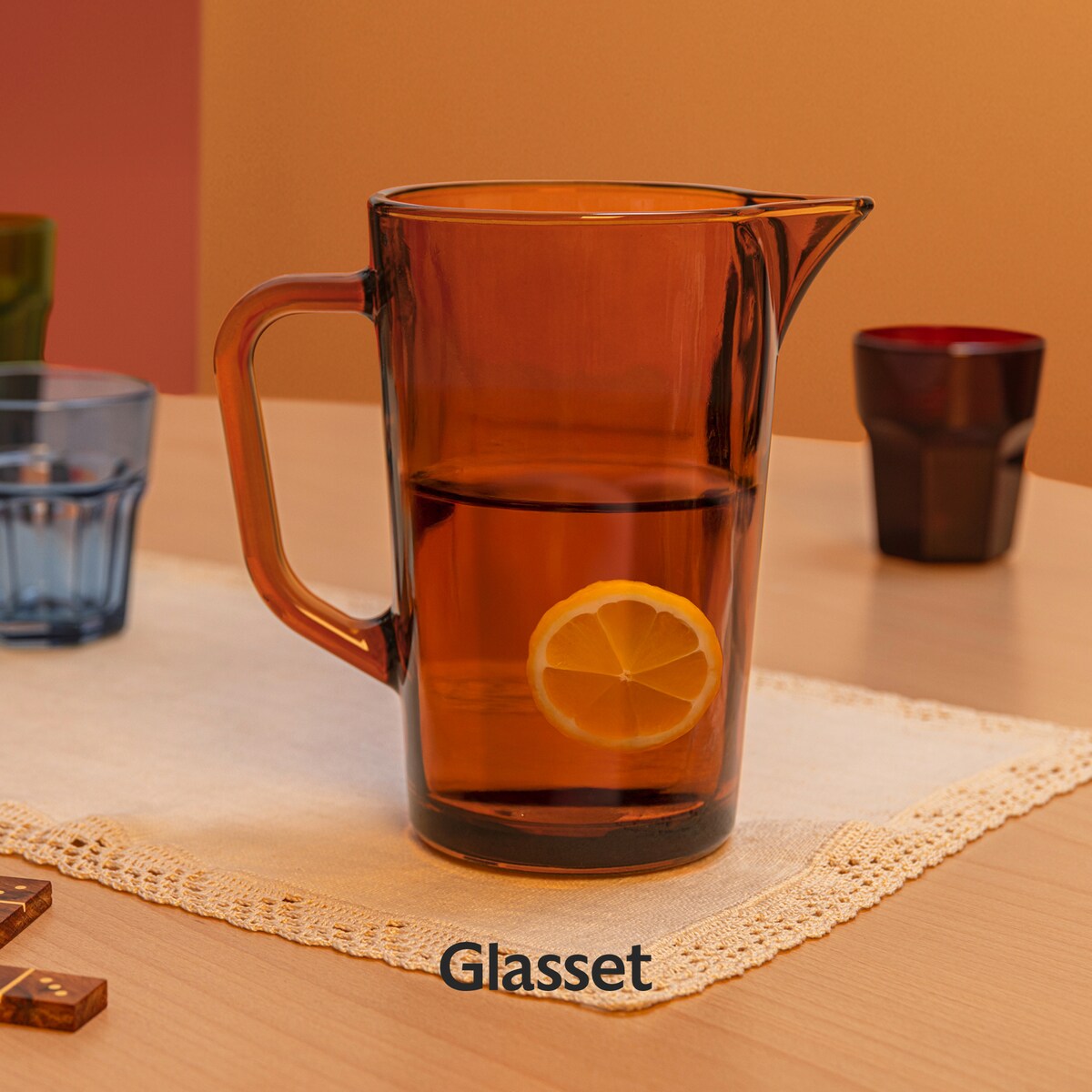 Dzbanek w stylu vintage bursztynowy Alva Retro 1000 ml