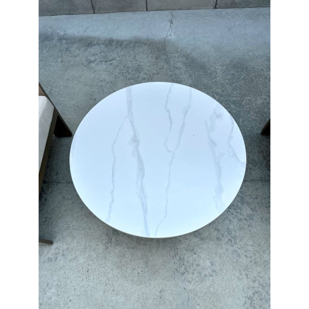 ALUMINIOWY STOLIK LAURO