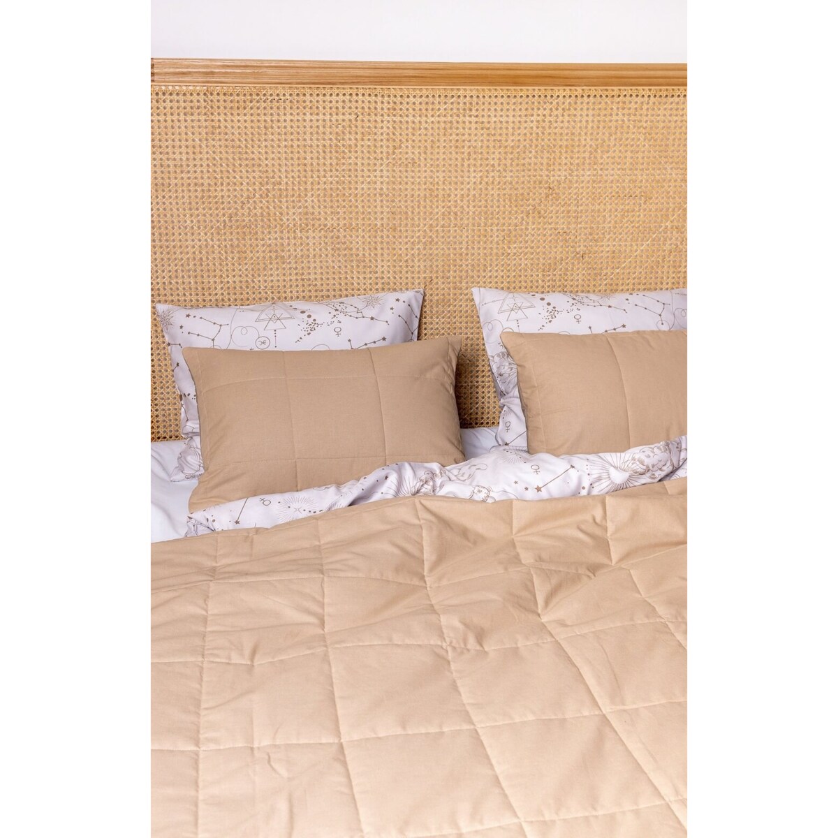 Narzuta pikowana light brown/beige 260 x 220 cm