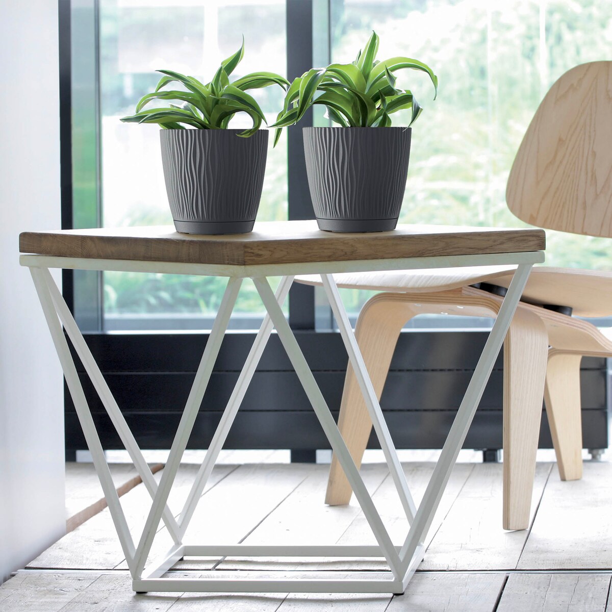 Doniczka Osłonka Okrągła Z Podstawką 12,9 Cm