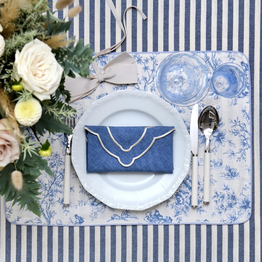 Dwustronne podkładki w stylu francuskim Toile de Jouy Blue & Stripes – komplet 6 szt.