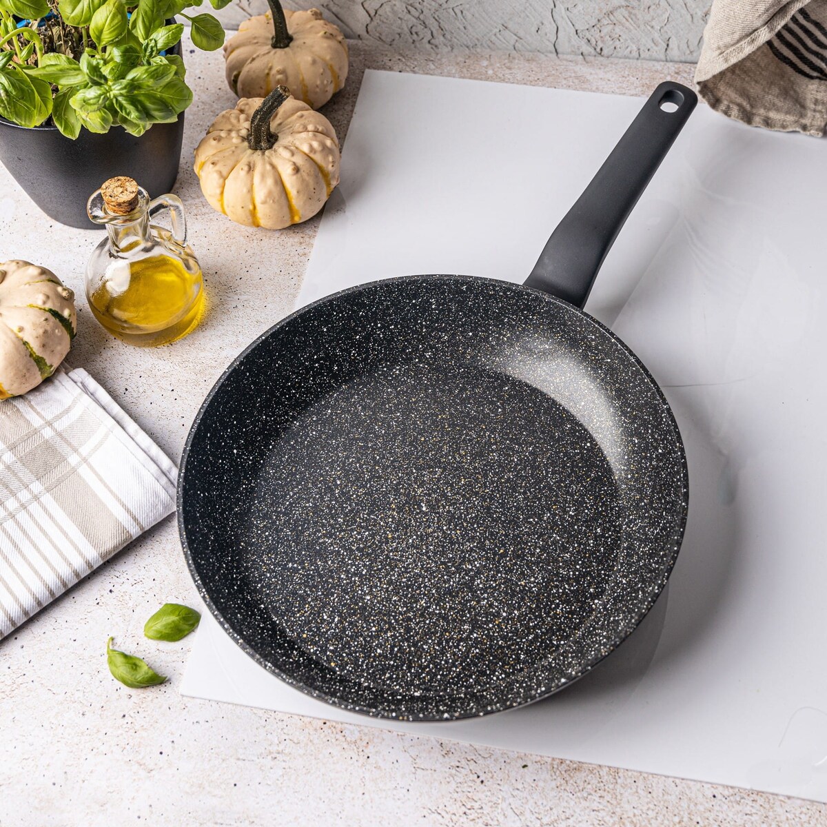 Patelnia z powłoką marmurową 28cm indukcja KLAUSBERG