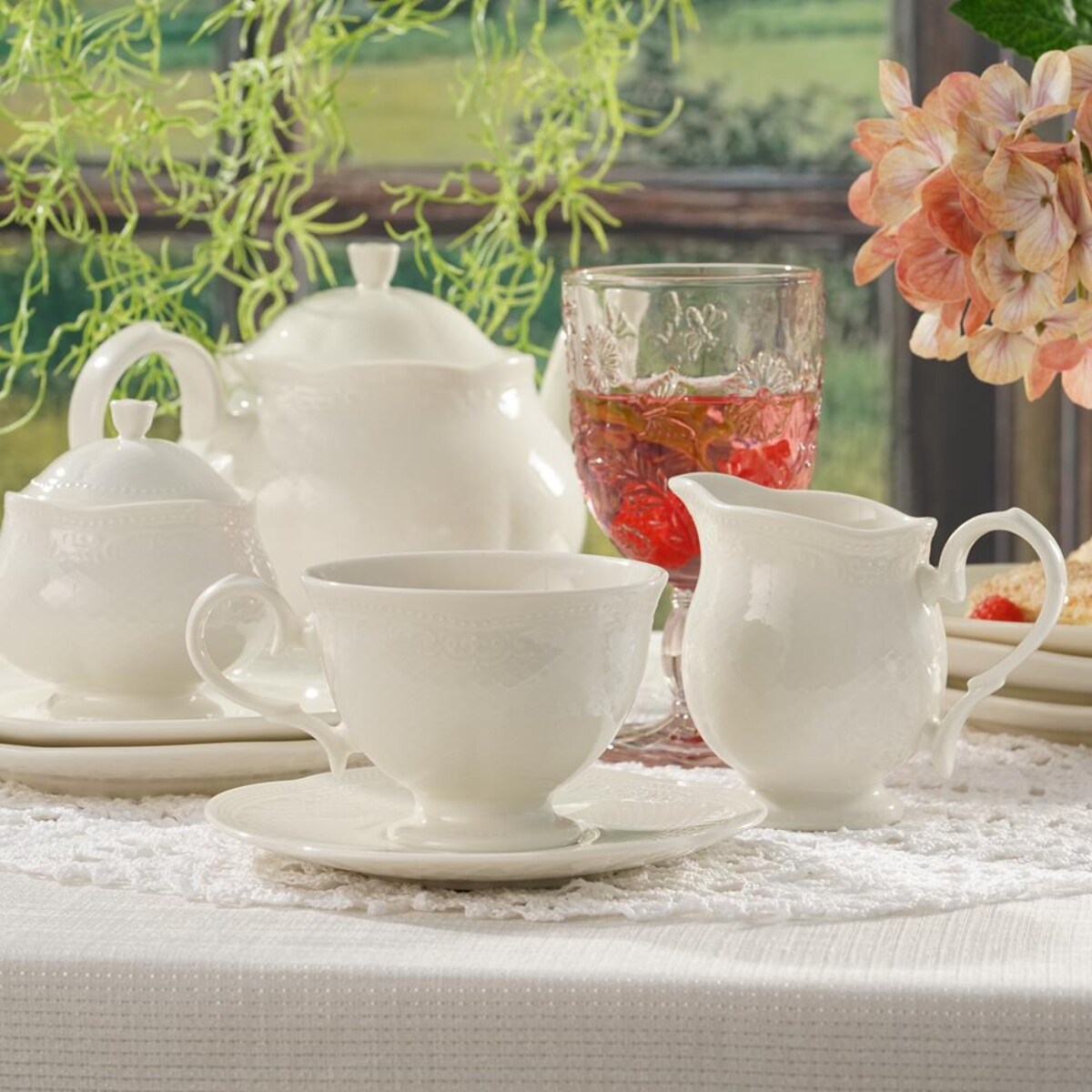 VILLA ITALIA Filiżanka do herbaty 240 ml ze spodkiem NIOBE